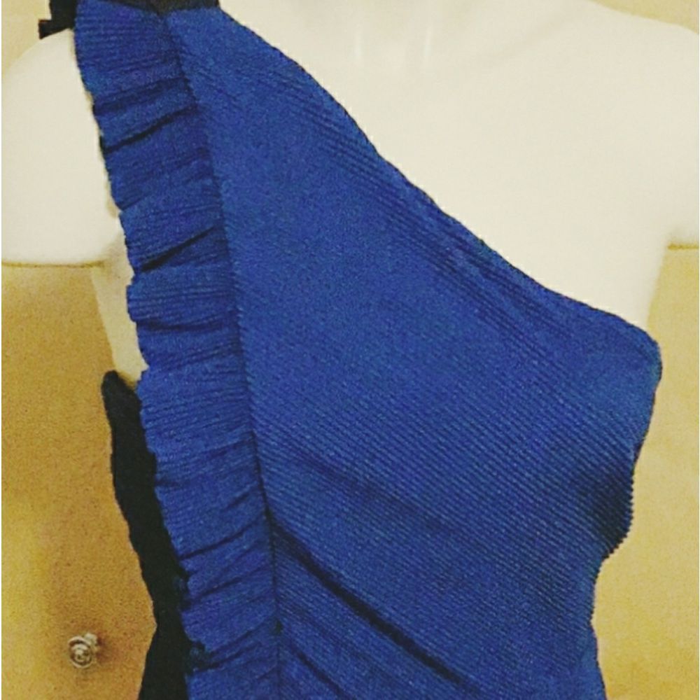 Sandro Two-tone One shoulder Ribbed Dress USA 6-8 - Picture 3 of 8